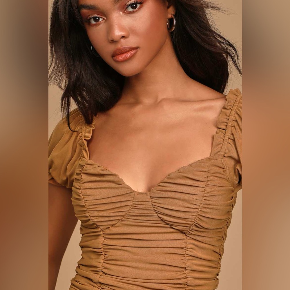 Lulus Upper Echelon Brown Ruched Short Sleeve Top, Size Medium - Picture 3 of 11